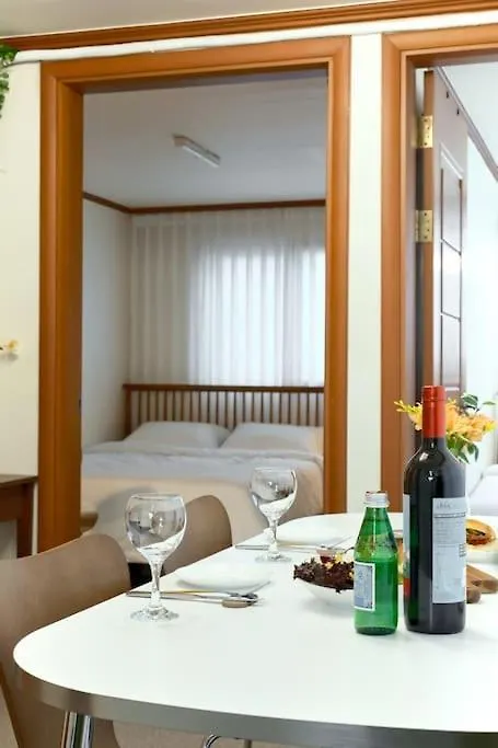 Comfy Seoul-Near Kspo Dome, Lotte World, Olympic Park, Coex, 3Rooms4Beds, 6People سيول